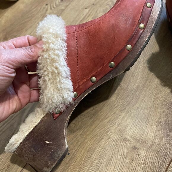 Ugg Sheepskin Women's Clogs  - Picture 7 of 10
